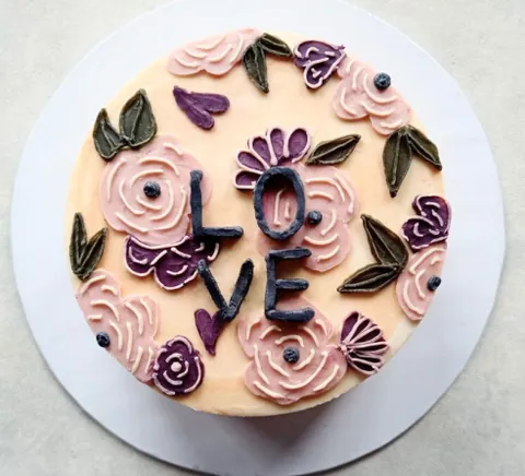 Love purple floral, a Fig & Owl cake