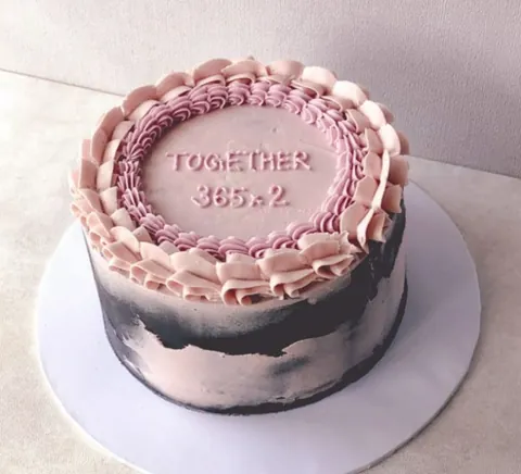 Together 365 x 2, a Fig & Owl cake