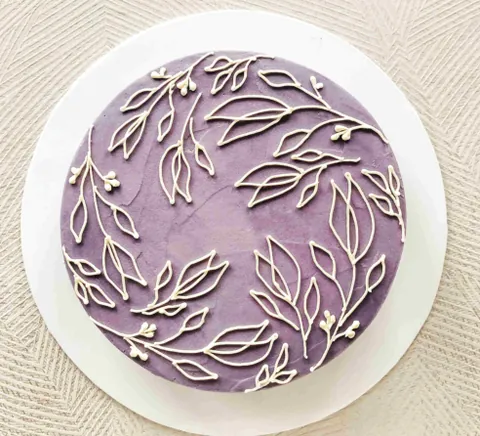 Viola, a Fig & Owl cake