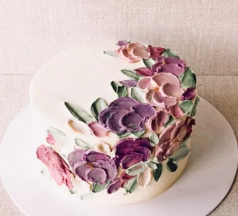 Purple Spray, a Fig & Owl cake