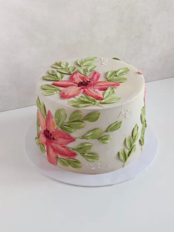 A Fig & Owl buttercream cake