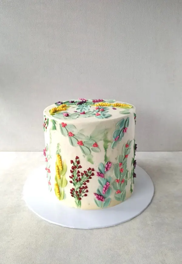A Fig & Owl buttercream cake